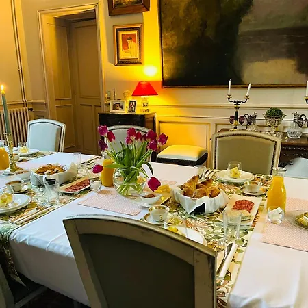 Le Manoir Des Doyens Nocleg ze śniadaniem