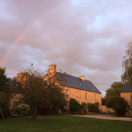 Le Manoir Des Doyens Panzió 3*