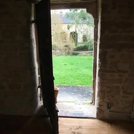 Le Manoir Des Doyens Bed & Breakfast