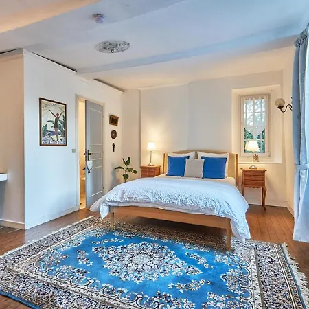 Le Manoir Des Doyens *
