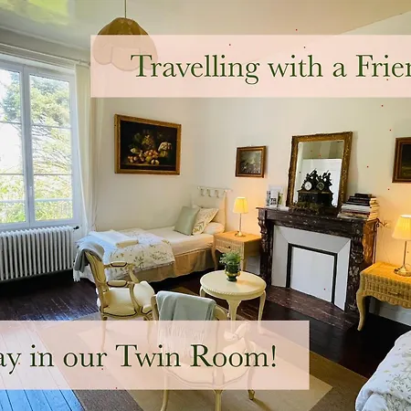 Le Manoir Des Doyens Bed & Breakfast *