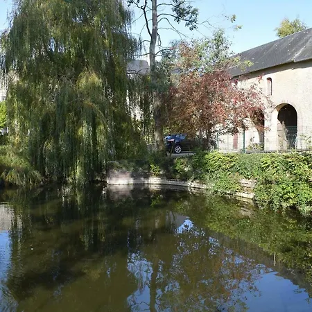 Bed & Breakfast Le Manoir Des Doyens *