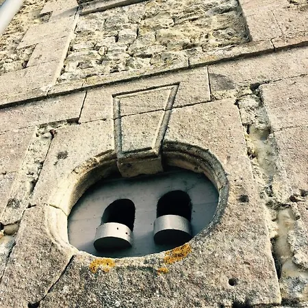 Le Manoir Des Doyens Bed & Breakfast